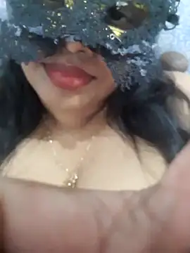 Snapshot of chubby_wife chatting on June 4, 11:26 am chubby wife online show from June 4, 11:26 am