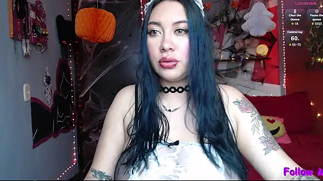 nathalie zanettii online show from October 11, 8:32 pm