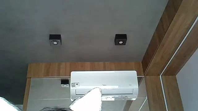 Skinny-Kitten online show from October 15, 6:27 pm