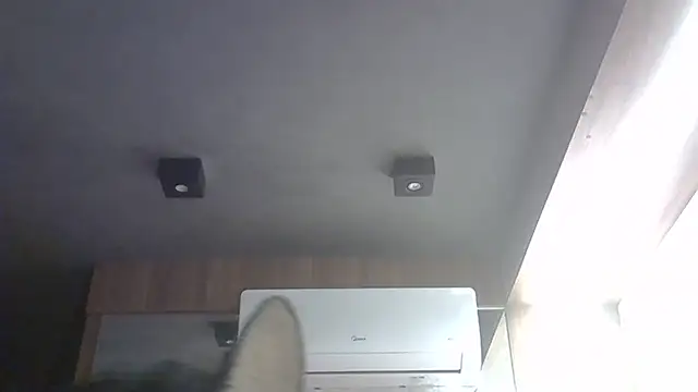 Skinny-Kitten online show from April 13, 3:21 am