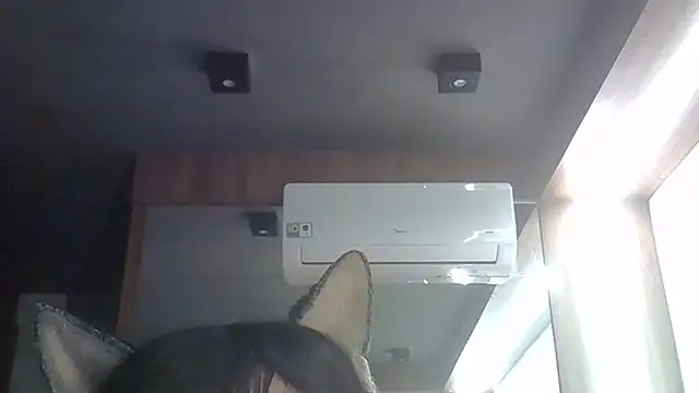 Skinny-Kitten online show from June 2, 4:01 am