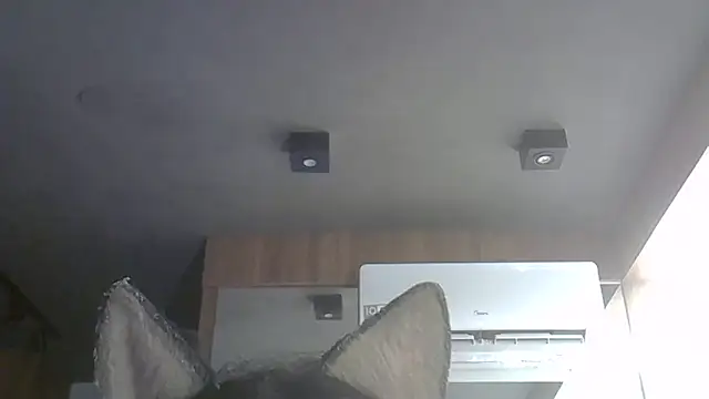 Skinny-Kitten online show from November 15, 5:39 pm