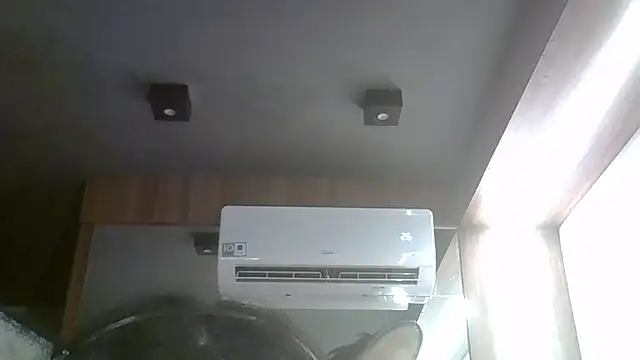 Skinny-Kitten online show from April 14, 4:01 pm