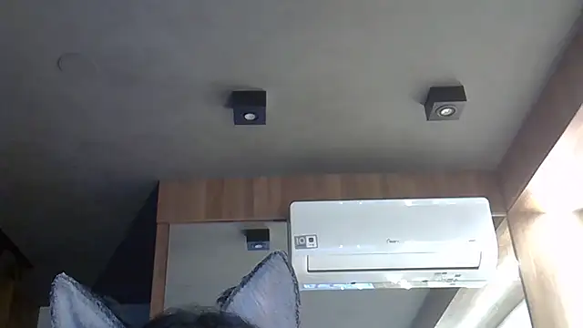 Skinny-Kitten online show from October 31, 9:17 am