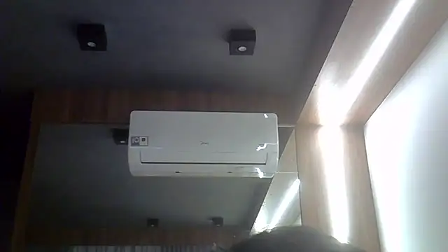 Skinny-Kitten online show from February 23, 3:30 am