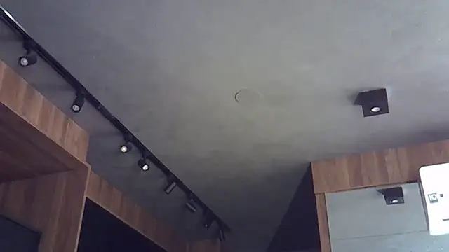 Skinny-Kitten online show from November 14, 2:37 am