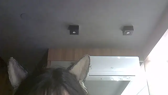 Skinny-Kitten online show from February 9, 10:52 pm