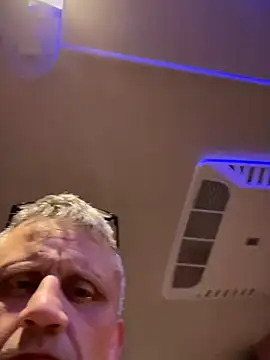 prekumstud online show from March 2, 12:03 pm