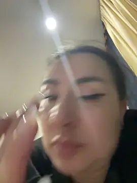 Abril Luv online show from November 15, 11:53 pm