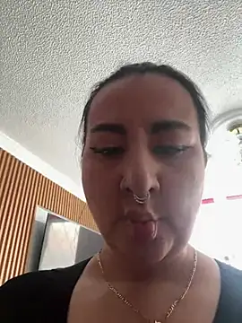 Snapshot of Abril_Luv chatting on June 3, 2:33 pm Abril Luv online show from June 3, 2:33 pm