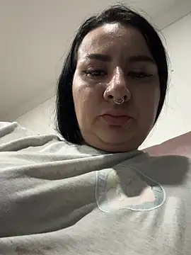 Abril Luv online show from July 2, 1:17 am