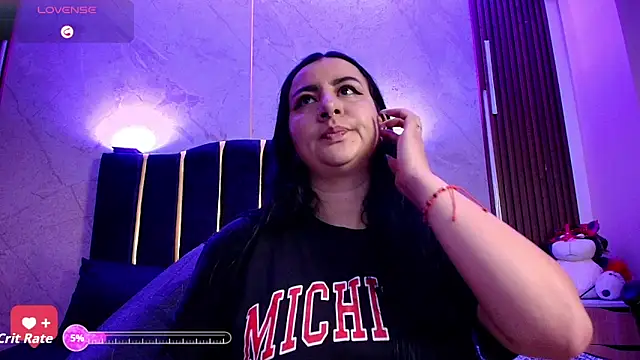 Abril Luv online show from November 15, 10:52 am