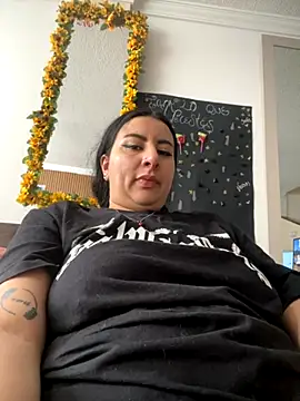 Abril Luv online show from October 18, 12:51 pm