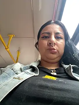Abril Luv online show from June 19, 12:33 pm