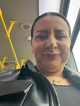 Abril Luv online show from February 13, 12:27 pm