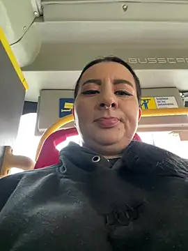 Abril Luv online show from February 19, 12:02 pm