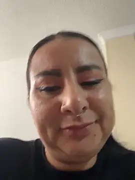 Abril Luv online show from February 23, 1:12 pm