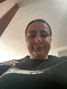 Abril Luv online show from January 19, 1:26 pm