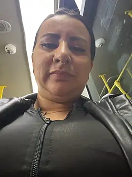 Abril Luv online show from March 14, 12:38 am