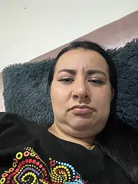 Snapshot of Abril_Luv chatting on May 14, 1:24 am Abril Luv online show from May 14, 1:24 am