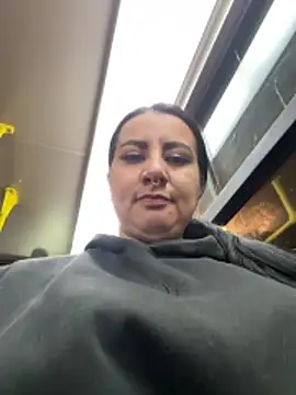 Abril Luv online show from February 20, 1:02 am