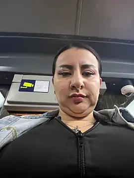 Abril Luv online show from December 20, 12:46 am