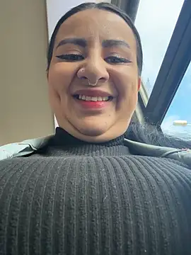 Abril Luv online show from December 18, 12:31 pm