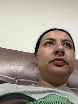 Abril Luv online show from March 24, 1:05 am