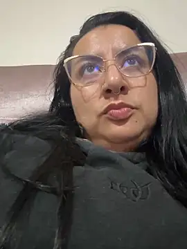 Abril Luv online show from November 28, 2:12 am