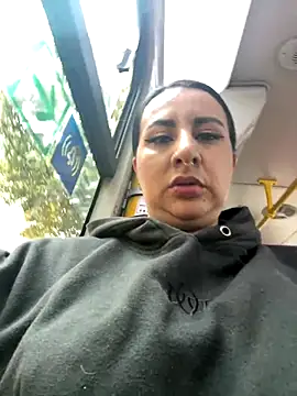 Abril Luv online show from January 8, 12:33 pm