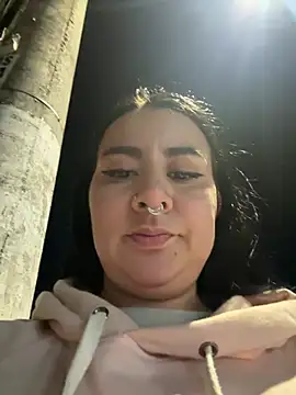 Abril Luv online show from July 4, 1:23 am