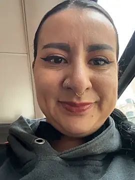 Abril Luv online show from February 24, 12:17 pm