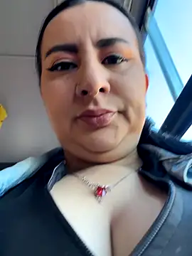 Abril Luv online show from November 12, 12:09 pm