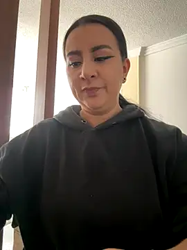 Abril Luv online show from November 27, 12:49 pm