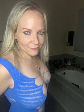 Snapshot of Sexual_Lovable_Doll chatting on September 12, 12:38 pm Sexual Lovable Doll online show from September 12, 12:38 pm