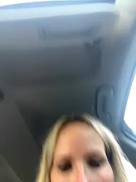 Snapshot of Sexual_Lovable_Doll chatting on November 10, 6:57 pm Sexual Lovable Doll online show from November 10, 6:57 pm