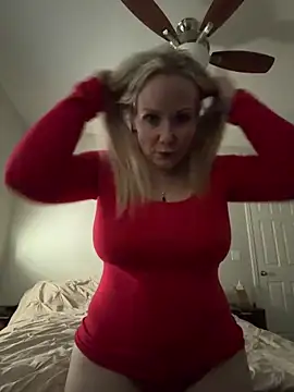 Sexual Lovable Doll online show from April 9, 8:59 pm