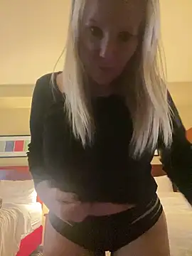 Snapshot of Sexual_Lovable_Doll chatting on November 3, 6:44 pm Sexual Lovable Doll online show from November 3, 6:44 pm