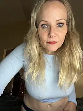 Snapshot of Sexual_Lovable_Doll chatting on November 4, 5:17 pm Sexual Lovable Doll online show from November 4, 5:17 pm