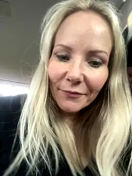 Snapshot of Sexual_Lovable_Doll chatting on November 26, 7:58 pm Sexual Lovable Doll online show from November 26, 7:58 pm