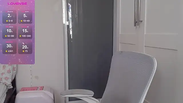 FluffyRainbowKity online show from November 7, 11:04 am