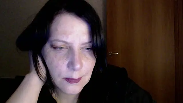 Snapshot of Mirabelle_Sweet chatting on June 6, 6:57 pm Mirabelle Sweet online show from June 6, 6:57 pm