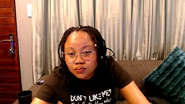 Snapshot of CancerGodessX chatting on November 9, 10:36 pm CancerGodessX online show from November 9, 10:36 pm