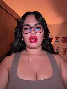 andra rose online show from July 3, 11:00 pm