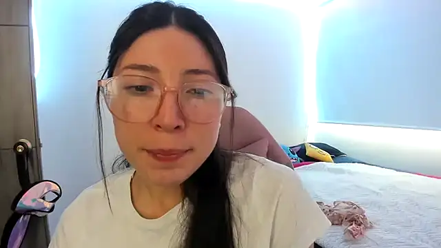 Spit queen online show from January 3, 8:11 pm