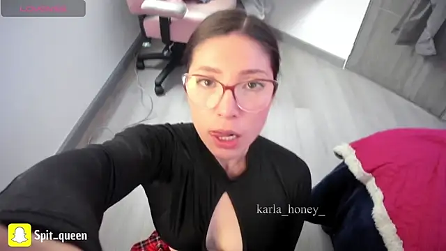 Spit queen online show from March 20, 6:42 pm