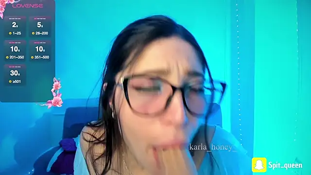 Spit queen online show from March 13, 2:22 pm