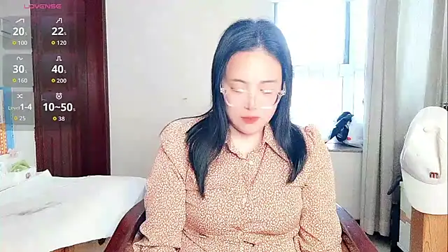 Vivianangn-e online show from April 17, 1:41 am