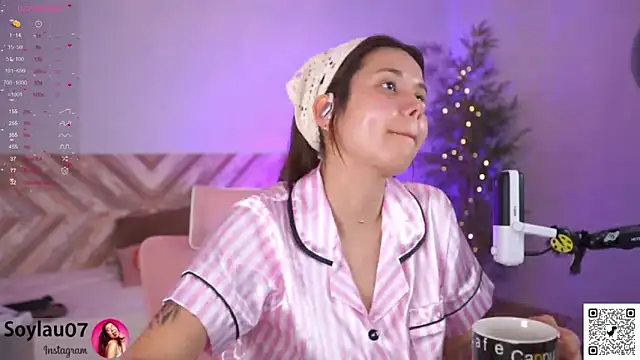 imjess01 online show from April 23, 3:24 pm