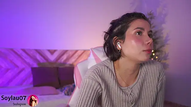 imjess01 online show from December 2, 1:31 am